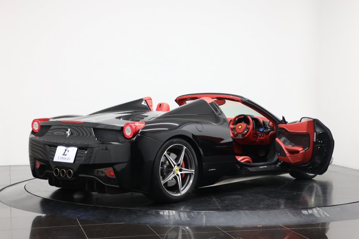 フェラーリ 458 Spider F1 DCT 正規ディーラー車 右ハンドル