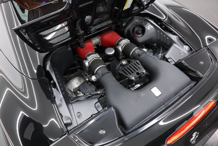 フェラーリ 458 Spider F1 DCT 正規ディーラー車 右ハンドル レッド