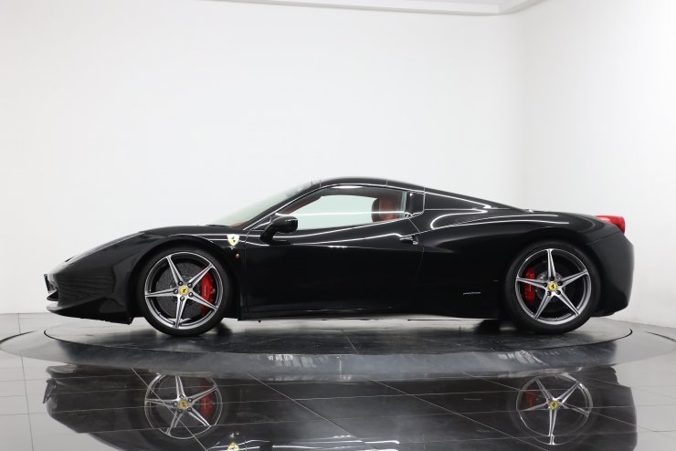 フェラーリ 458 Spider F1 DCT 正規ディーラー車 右ハンドル レッド
