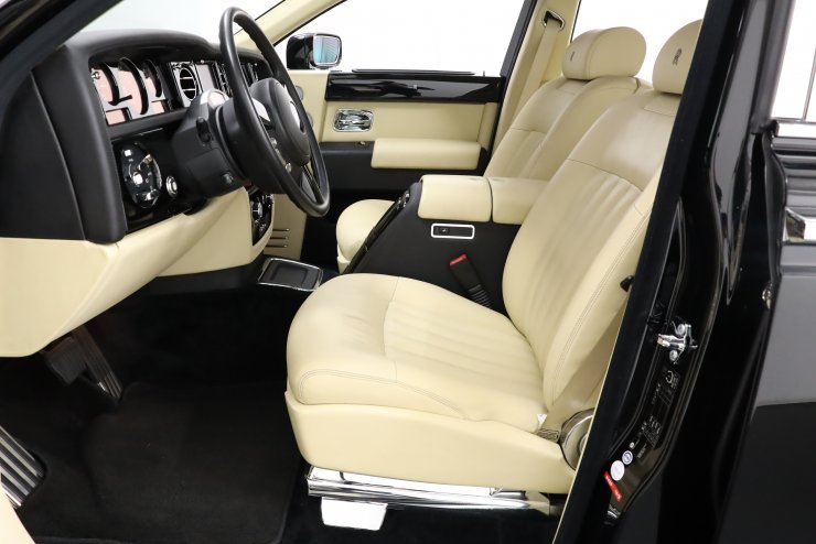 ロールスロイス ファントム EWB シリーズI 左ハンドル 1オーナー