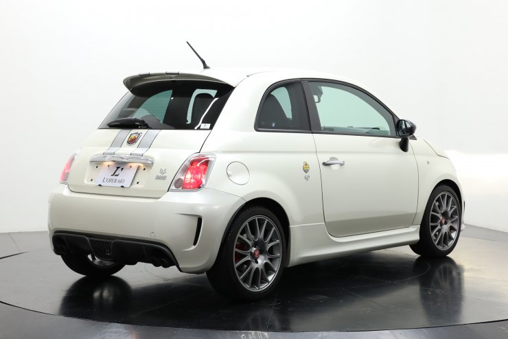 アバルト 695トリブートフェラーリ アル ジャポーネ 1オーナー 限定50