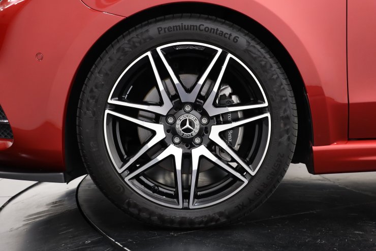 メルセデスベンツ Vクラス V220d アバンギャルド エクストラロング AMG