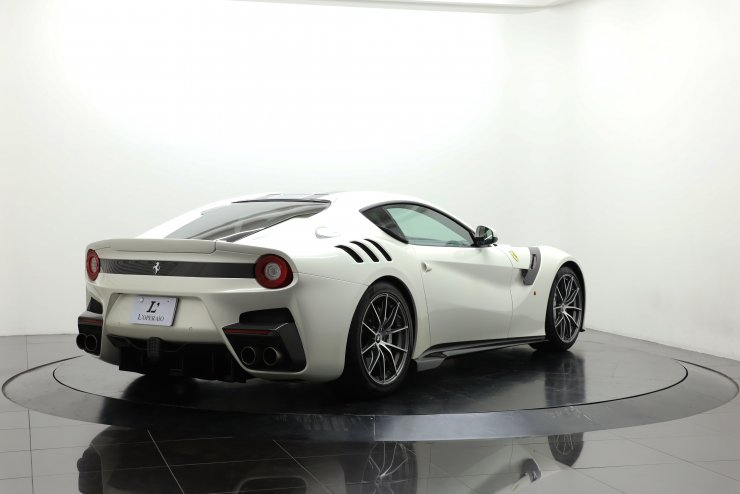 フェラーリ F12 TDF 世界限定799台 正規ディーラー車 特別外装色