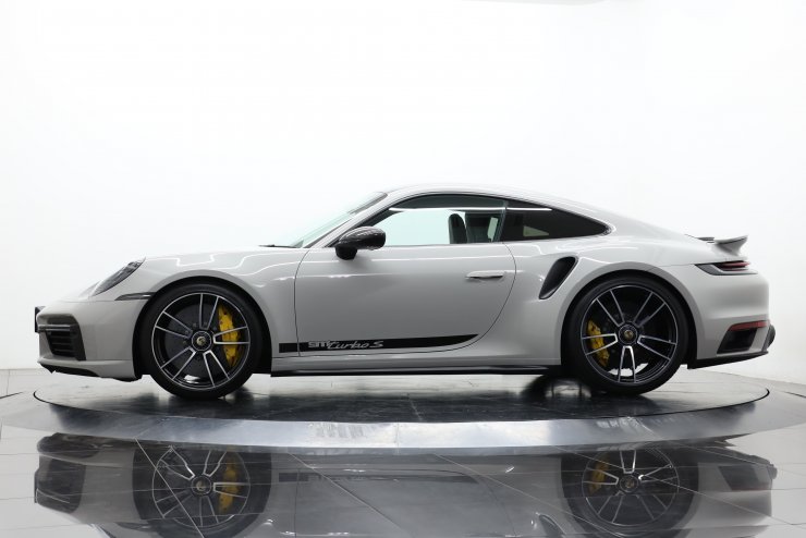 1/18 ポルシェ 911 (992) ターボ S ホワイト PMA □限定402pcs. PMA 1/18 2021 ポルシェ911 (992) ターボ S ブルー