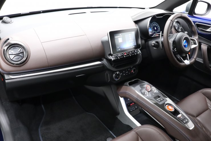 アルピーヌ A110 GT 現行モデル 有償色 茶革 エッセンシャルPKG 純正18