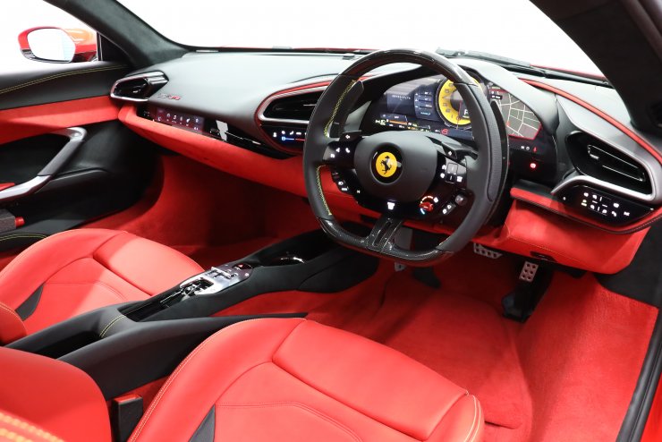フェラーリ 296 GTB F1 DCT 正規ディーラー車 新車