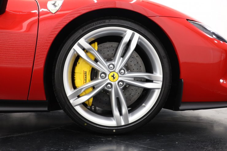 フェラーリ 296 GTB F1 DCT 正規ディーラー車 新車コンディション 走行