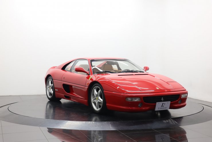 フェラーリ　F355 30k-Mile 1995 Ferrari F355 Berlinetta 6-Speed | PCARMARKET