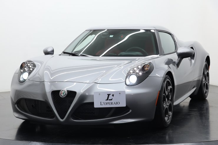 アルファロメオ 4C Coupe 左ハンドル 赤革 スポーツパッケージ レザー