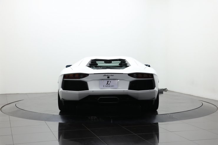 ランボルギーニ アヴェンタドール LP700-4 正規ディーラー車 フロント