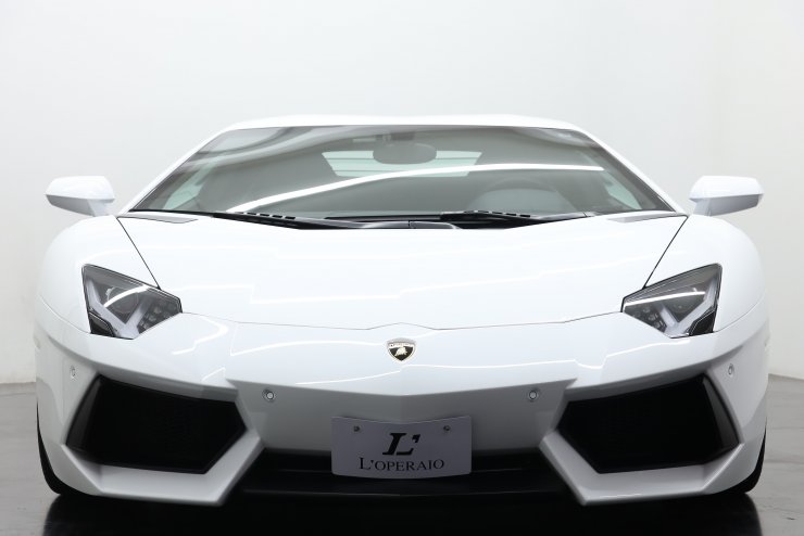 ランボルギーニ アヴェンタドール LP700-4 正規ディーラー車 フロント
