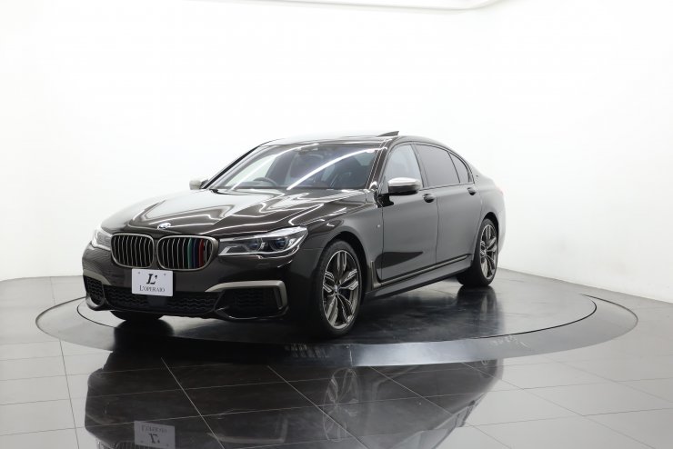 BMW 7シリーズ M760Li xDrive Individual ブラウンレザー スカイ  
