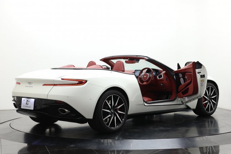 アストンマーティン DB11 Volante V8 レッドレザー レッド幌 ネクサス