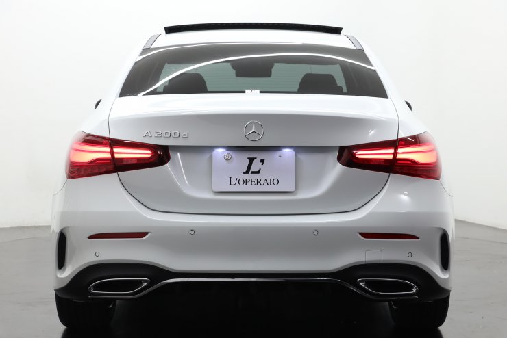 メルセデスベンツ Aクラス A200dセダン 現行後期モデル 1オーナー フル