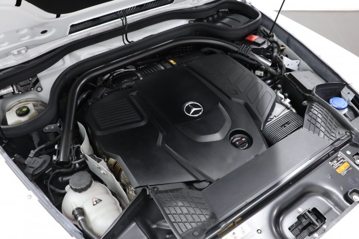 メルセデスベンツ Gクラスロング G400d エディションマグノホワイト 1