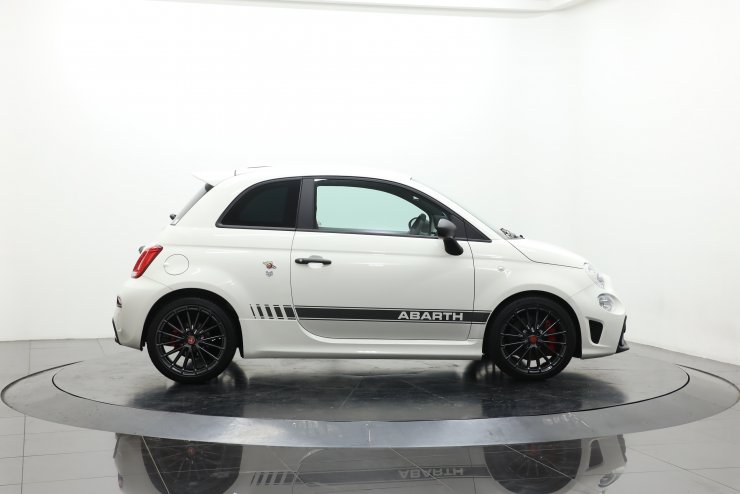 アバルト595コンペティツオーネラルグス車高調一式 FIAT/ABARTH 695/595/500 車高調・パーツ特集｜LARGUS OFFICIAL SITE