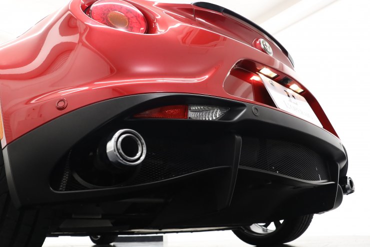 アルファロメオ4C用オリジナル4点式ステンレスシートベルトステー