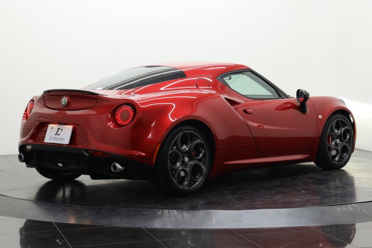 100パー！お買い得品！アルファロメオ159のNOVITEC 4本出し アルファロメオ 4C ローンチエディション アジア200台限定（日本国内