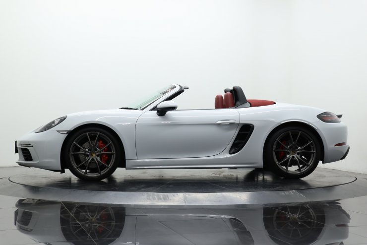 ポルシェ 718 Boxster S 6MT 1オーナー車 オプション総額約379万