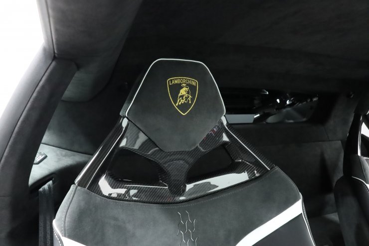 ランボルギーニ ウラカン STERRATO 世界1499台限定 正規ディーラー車 1