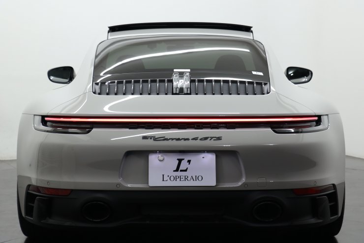 ポルシェ 911(Type992) カレラ4 GTS PDK 1オーナー車 走行距離600㎞台