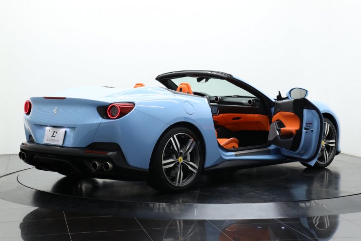 フェラーリ ポルトフィーノ F1 DCT 正規ディーラー 左ハンドル 特注