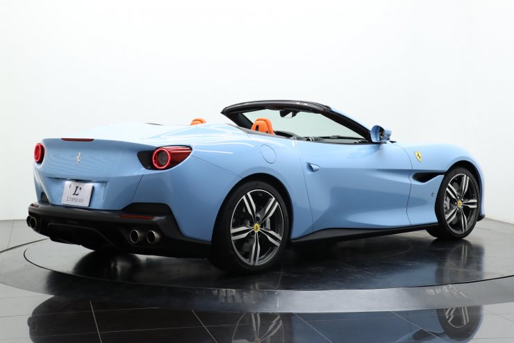 フェラーリ ポルトフィーノ F1 DCT 正規ディーラー 左ハンドル 特注