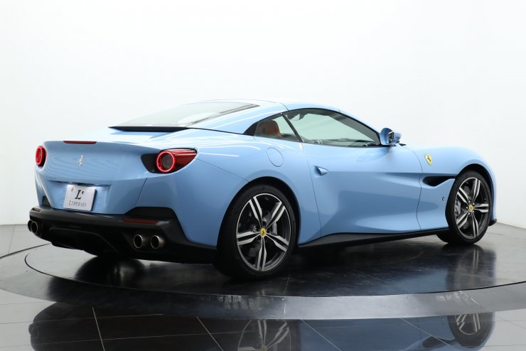 フェラーリ ポルトフィーノ F1 DCT 正規ディーラー 左ハンドル 特注