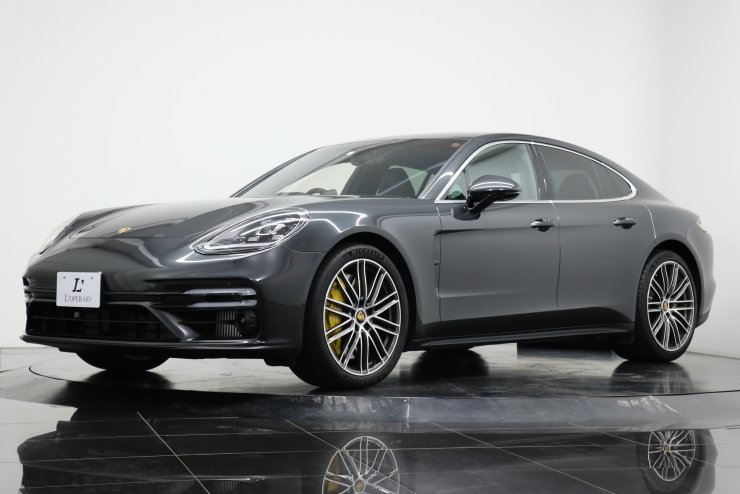 ポルシェ パナメーラ turbo S PDK 後期モデル PCCB スポーツ