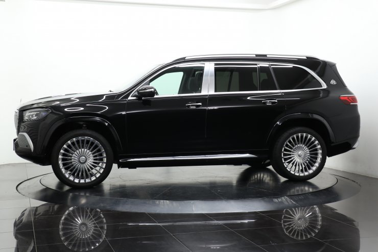 メルセデスベンツ マイバッハ GLS600 4MATIC 1オーナー車 23インチ鍛造