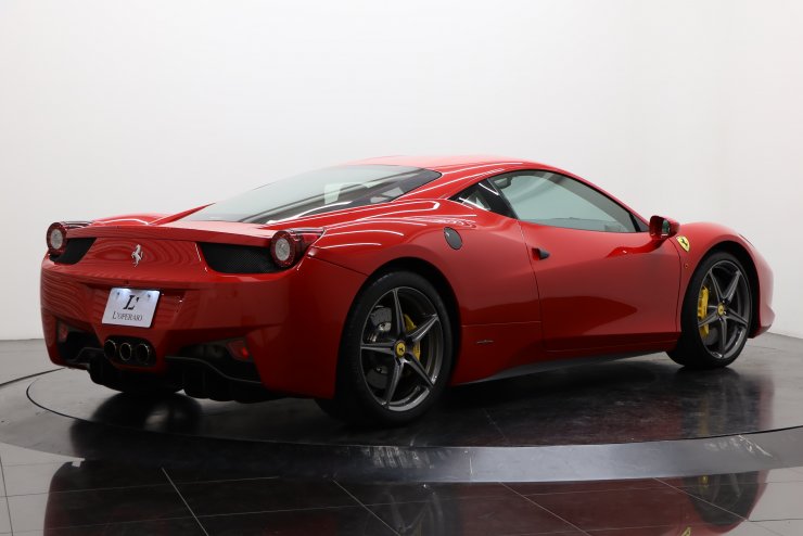 フェラーリ 458 イタリア F1 DCT 正規ディーラー車 黒革 カーボン