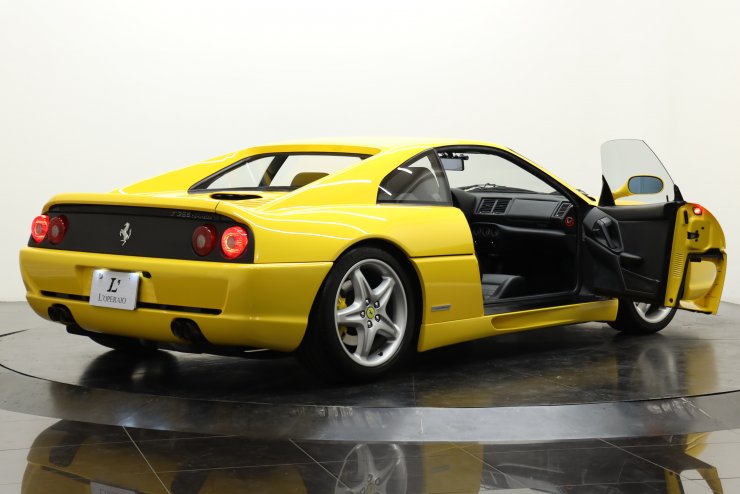 1/18 フェラーリ355 黄色 FERRARI355 Ferrari F355 Berlinetta 1994 Yellow 1/18 UT Models 180074021