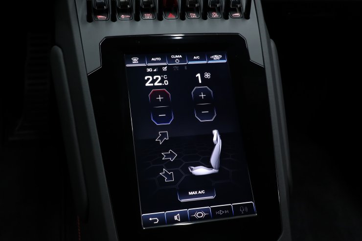 ランボルギーニ ウラカン EVO 4WD マグネトレオロジカルサス フロント