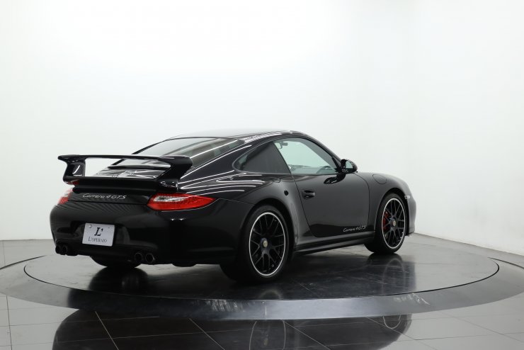 ポルシェ 911(Type997) カレラ4 GTS PDK 左ハンドル 黒ハーフ革