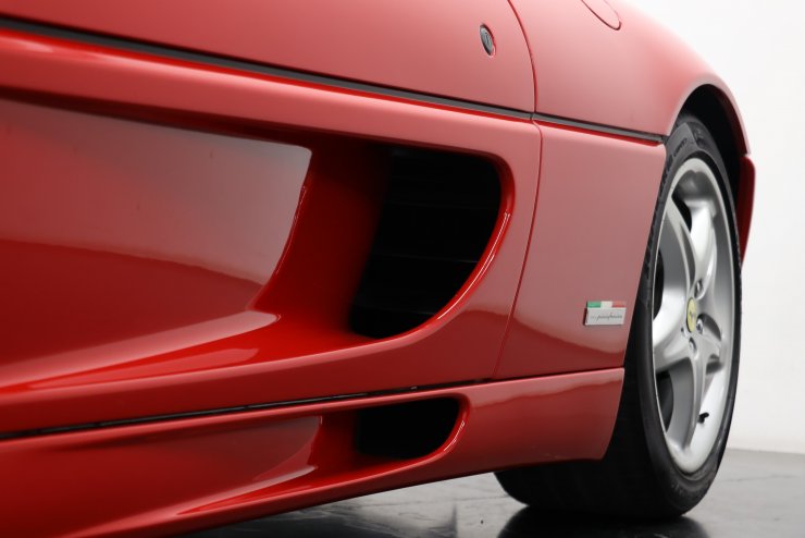 フェラーリ F355 Berlinetta 6MT 後期XRシャーシ最終モデル EUモデル