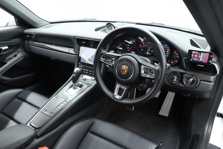 ポルシェ 911(Type991) カレラ PDK 1オーナー 後期 スポーツクロノPKG