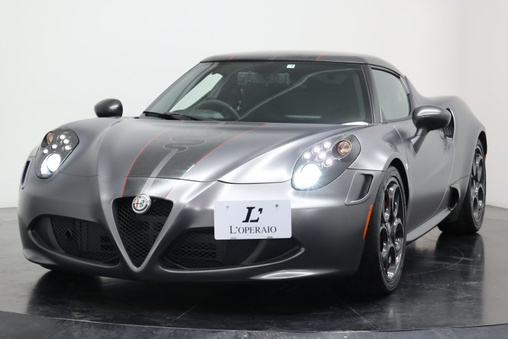 アルファロメオ 4C コンペティツィオーネ 限定25台 ヴェスヴィオグレー