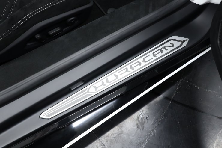 ランボルギーニ ウラカン Performante LDF フル電動シート