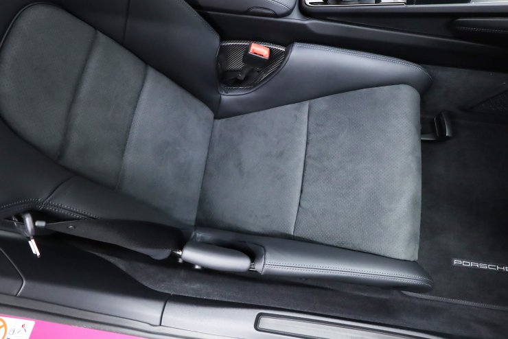 ポルシェ 911(Type992) Carrera T 7MT 1オーナー OP総額約228万円 左H