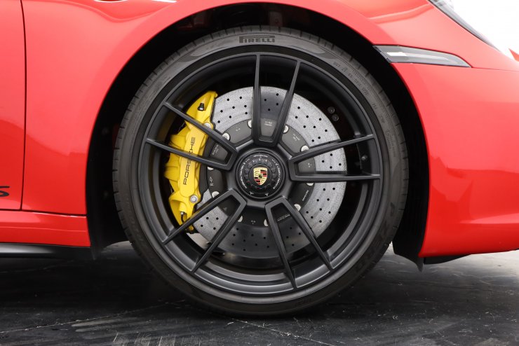 ポルシェ 911(Type992) Targa 4 GTS PDK PCCB GTSインテリアPKG マット