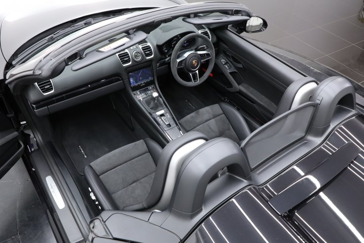 ポルシェ ボクスター (Type981) Spyder 6MT 有償色 スポーツクロノPKG
