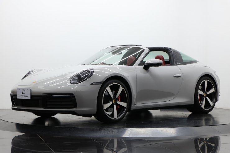 ポルシェ 911(Type992) Targa 4S PDK オプションカラー：クレヨン