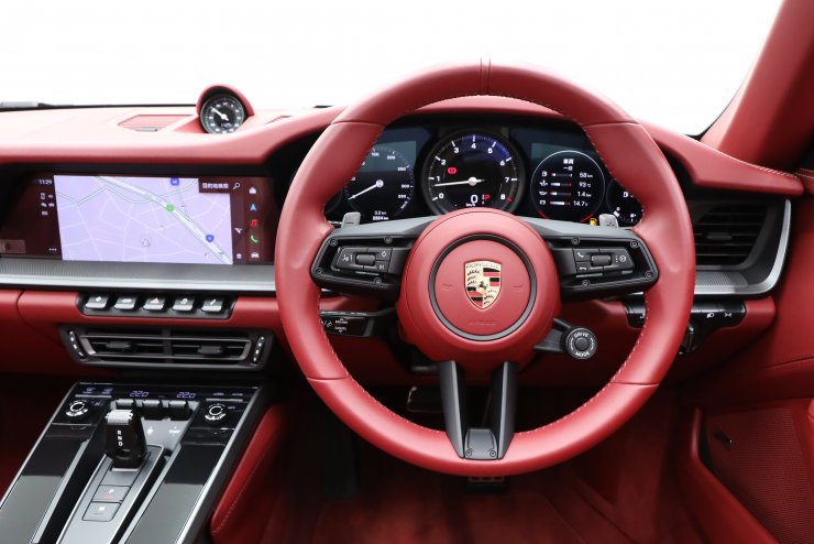 ポルシェ 911(Type992) Targa 4S PDK オプションカラー：クレヨン 