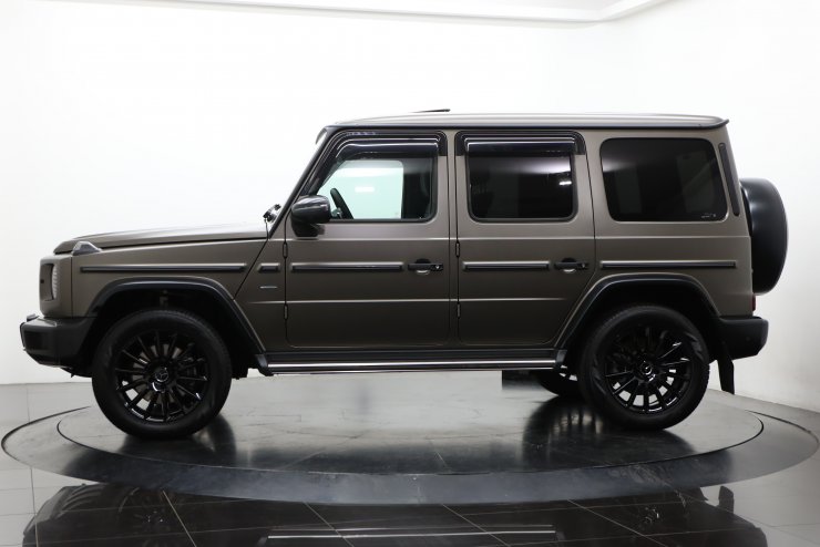 メルセデスベンツ Gクラスロング G400d ストロンガーザンタイム