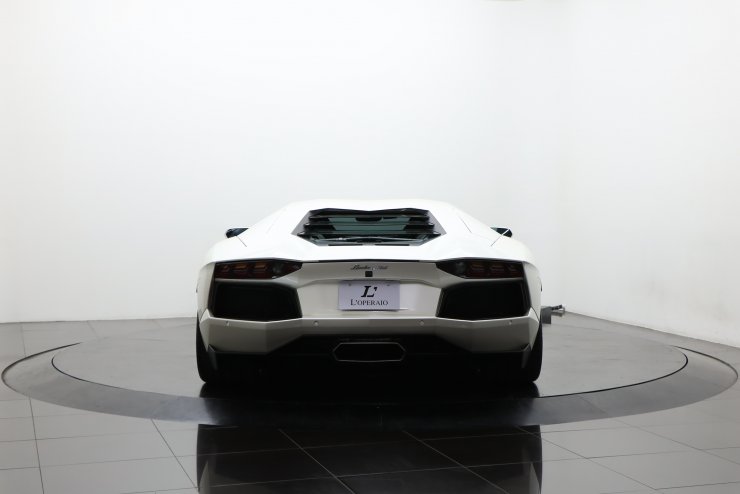 ランボルギーニ アヴェンタドール LP700-4 正規ディーラー車 フロント