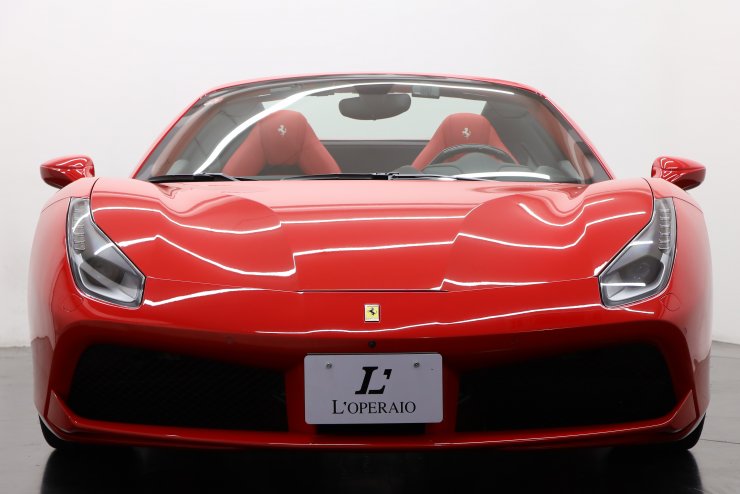 フェラーリ 488 Spyder F1 DCT 20インチ鍛造アルミ フロントリフト