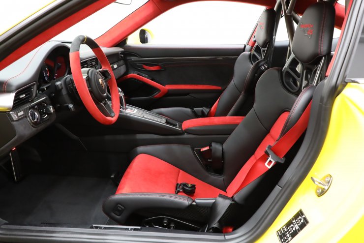 ポルシェ 911(Type991) GT2 RS ヴァイザッハPKG PDK 正規