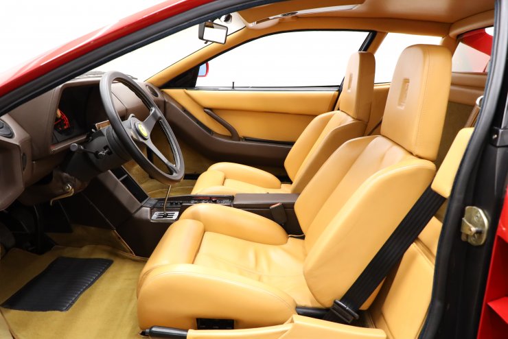 フェラーリ テスタロッサ 5MT 正規ディーラー車 後期モデル クラシケ