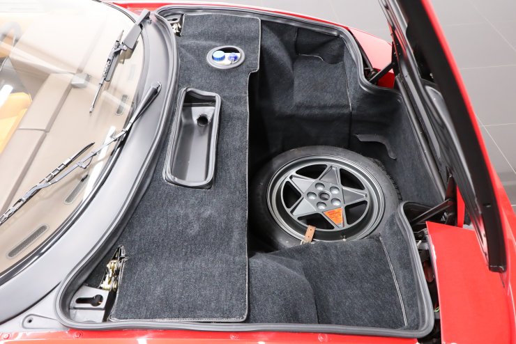 フェラーリ テスタロッサ 5MT 正規ディーラー車 後期モデル クラシケ