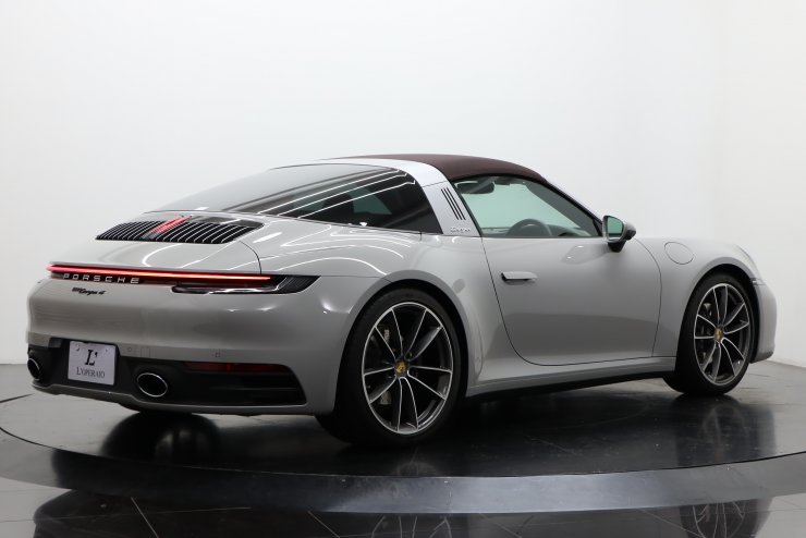 ポルシェ 911(Type992) Targa4 PDK スペシャルカラー：クレヨン 幌